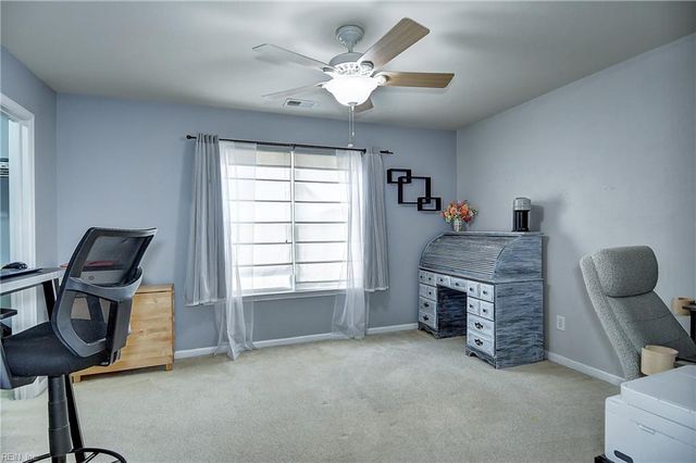 4163 River Breeze CIR, Chesapeake, VA 23321