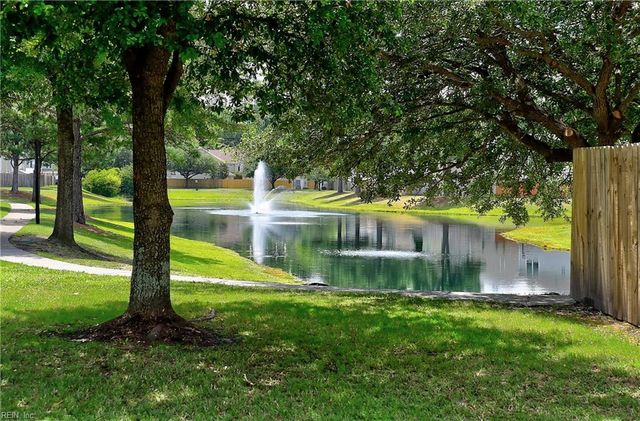 4163 River Breeze CIR, Chesapeake, VA 23321