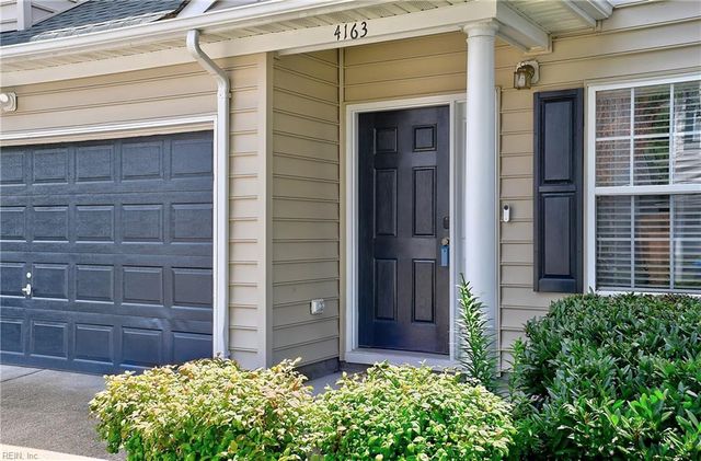 4163 River Breeze CIR, Chesapeake, VA 23321