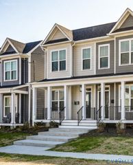 2222 1/2 Perry St, Richmond, VA 23225