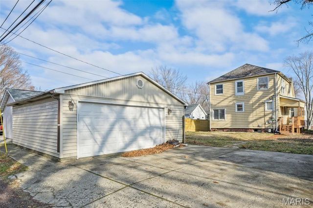 414 Wabash Avenue, Belleville, IL 62220