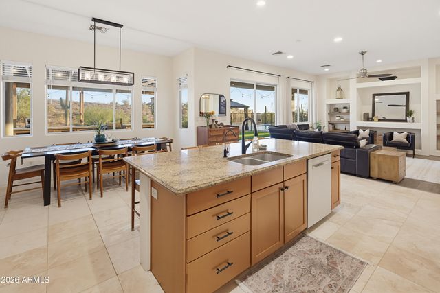 829 E STEINBECK Drive, Phoenix, AZ 85086