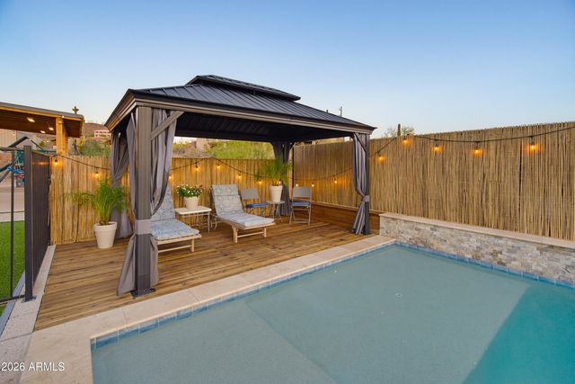 829 E STEINBECK Drive, Phoenix, AZ 85086