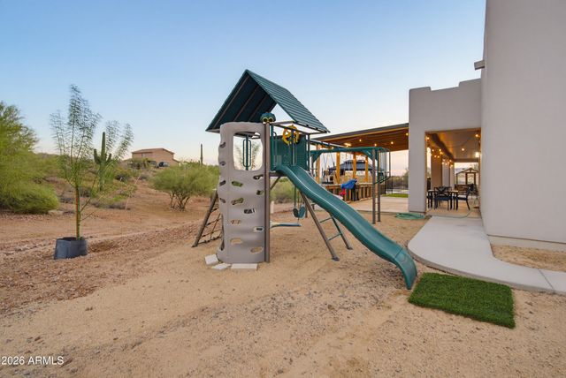 829 E STEINBECK Drive, Phoenix, AZ 85086