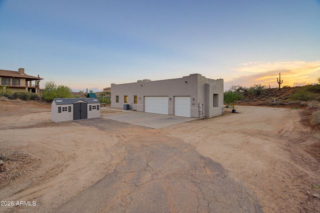 829 E STEINBECK Drive, Phoenix, AZ 85086