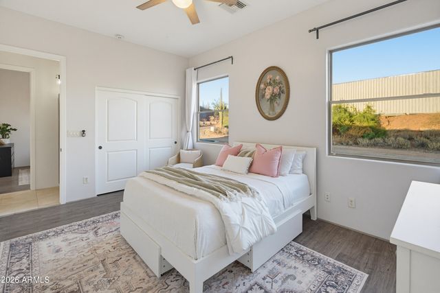 829 E STEINBECK Drive, Phoenix, AZ 85086