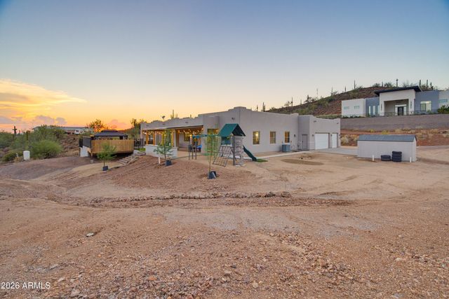 829 E STEINBECK Drive, Phoenix, AZ 85086