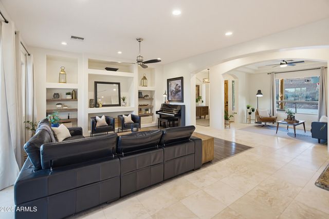 829 E STEINBECK Drive, Phoenix, AZ 85086