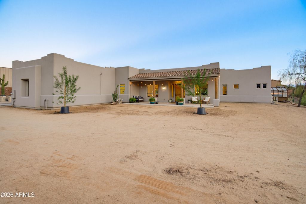 829 E STEINBECK Drive, Phoenix, AZ 85086 — photo 2