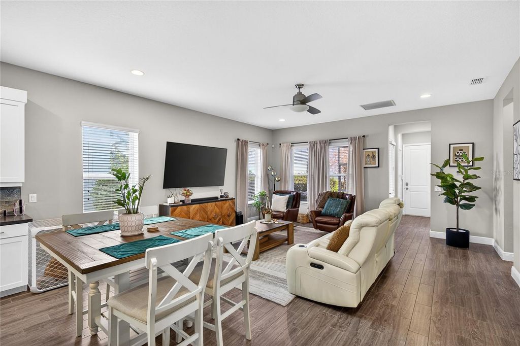 Image 9 of property listing at 13115 BOVET AVENUE, Orlando, FL 32827