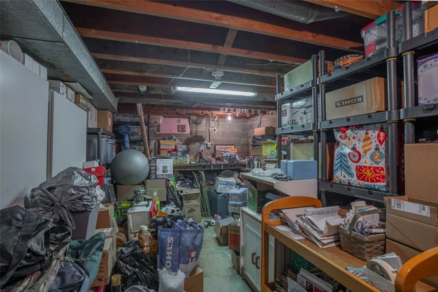 1526 Chance Court, Adel, IA 50003