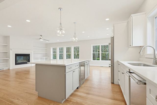 889 Maple Street, Mansfield, MA 02048