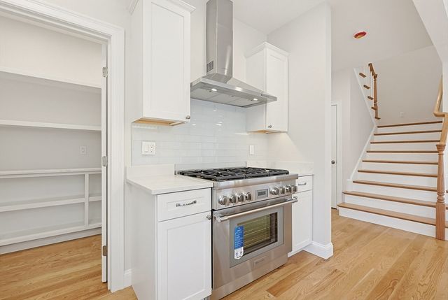 889 Maple Street, Mansfield, MA 02048