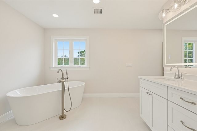 889 Maple Street, Mansfield, MA 02048