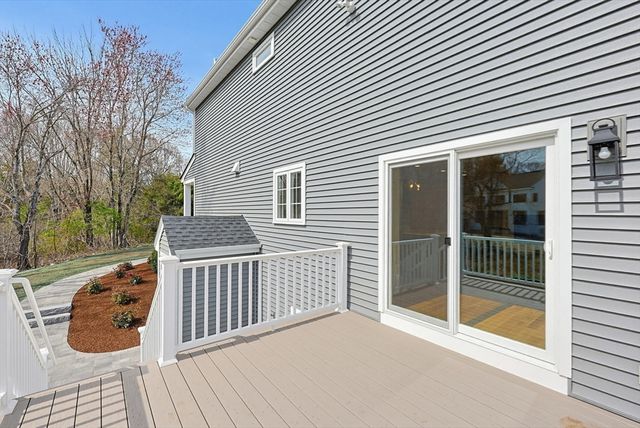 889 Maple Street, Mansfield, MA 02048