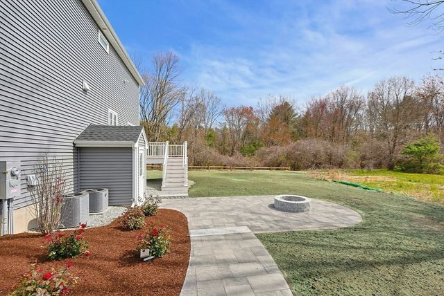 889 Maple Street, Mansfield, MA 02048