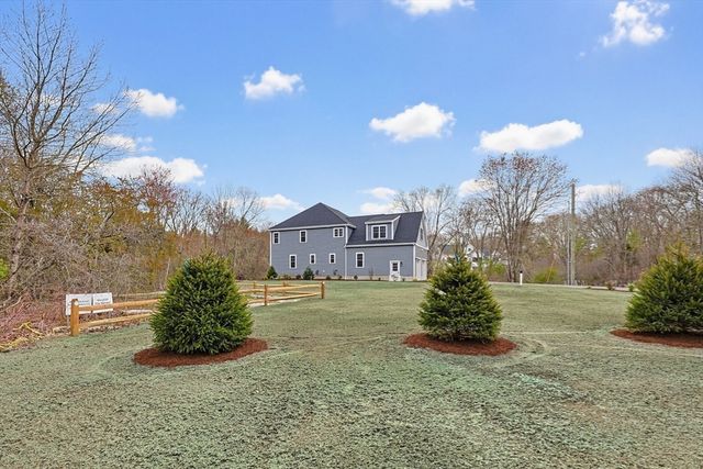 889 Maple Street, Mansfield, MA 02048