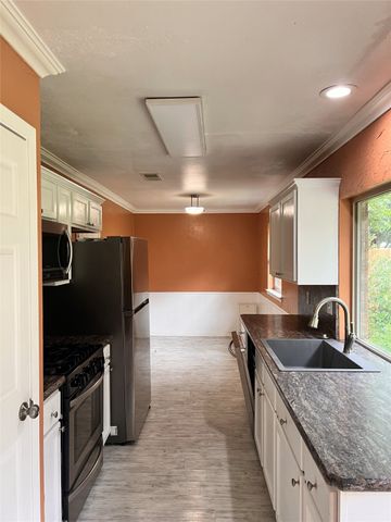 509 Kemper Avenue, Crowley, TX 76036