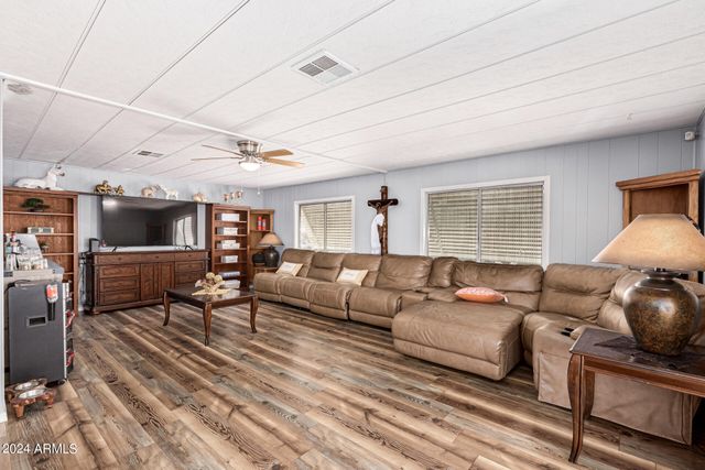 2650 W UNION HILLS Drive 164, Phoenix, AZ 85027