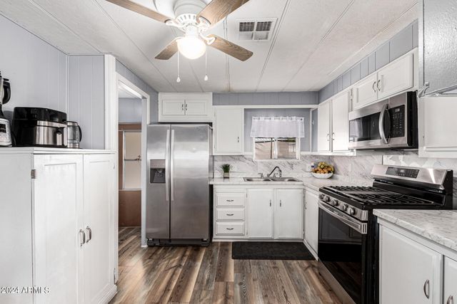 2650 W UNION HILLS Drive 164, Phoenix, AZ 85027