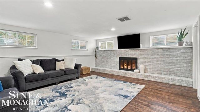 350 Manor Drive, East China Twp, MI 48054