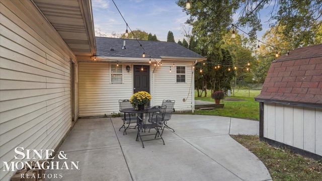 350 Manor Drive, East China Twp, MI 48054
