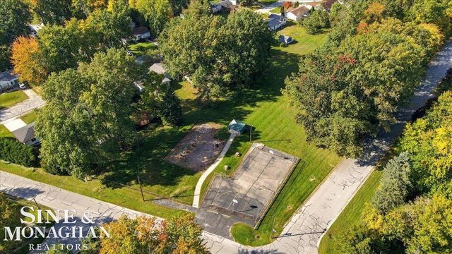350 Manor Drive, East China Twp, MI 48054