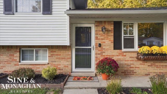 350 Manor Drive, East China Twp, MI 48054