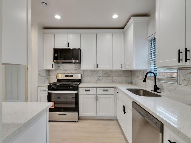 1300 Brazos Street, Rosenberg, TX 77471