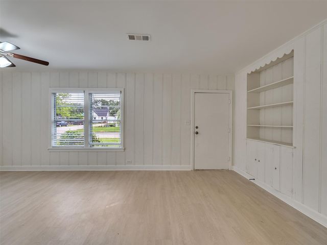 1300 Brazos Street, Rosenberg, TX 77471