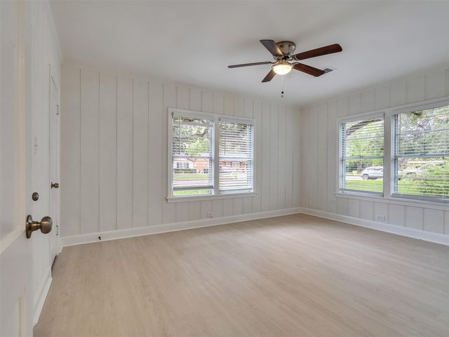 1300 Brazos Street, Rosenberg, TX 77471