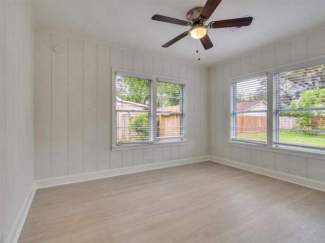 1300 Brazos Street, Rosenberg, TX 77471