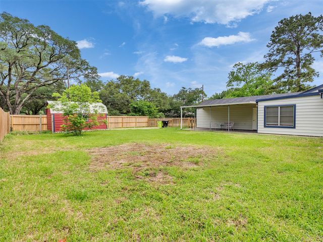 1300 Brazos Street, Rosenberg, TX 77471