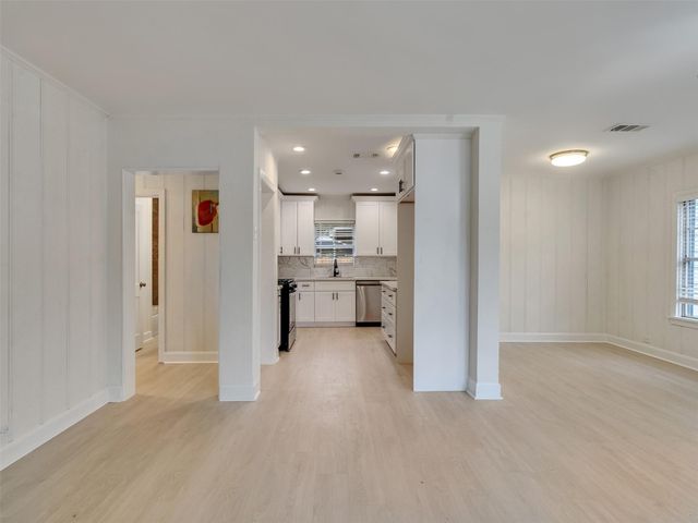 1300 Brazos Street, Rosenberg, TX 77471