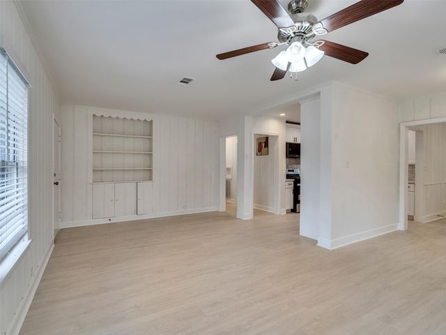1300 Brazos Street, Rosenberg, TX 77471
