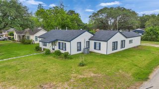 1300 Brazos Street, Rosenberg, TX 77471