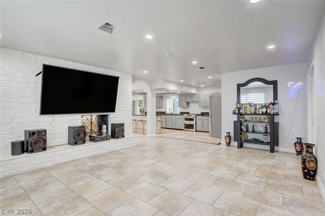 1963 Sycamore Trail, Las Vegas, NV 89108