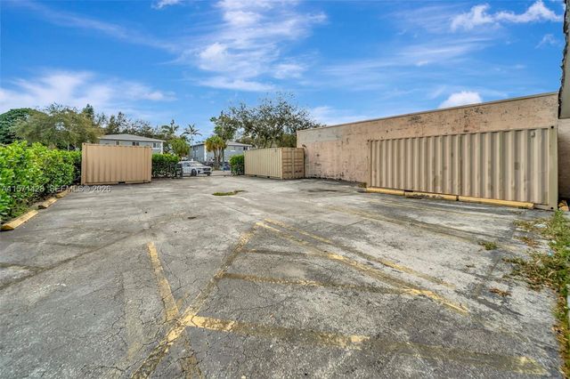 67 NW 166th Street, Miami, FL 33169