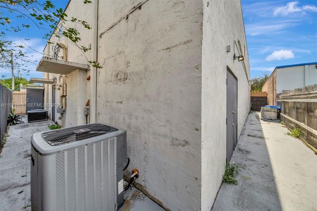 67 NW 166th Street, Miami, FL 33169