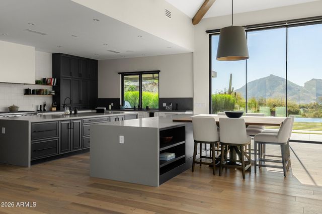 7540 N LAKESIDE Lane, Paradise Valley, AZ 85253