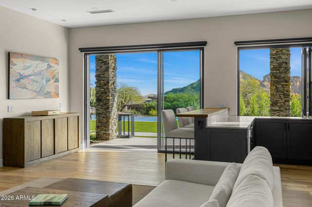 7540 N LAKESIDE Lane, Paradise Valley, AZ 85253