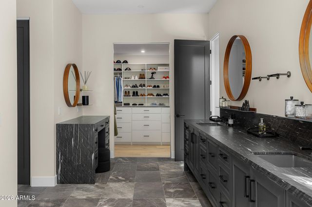 7540 N LAKESIDE Lane, Paradise Valley, AZ 85253