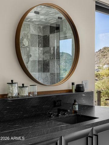 7540 N LAKESIDE Lane, Paradise Valley, AZ 85253