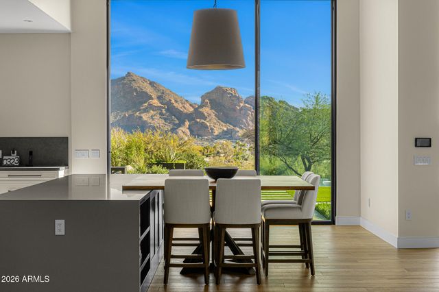 7540 N LAKESIDE Lane, Paradise Valley, AZ 85253