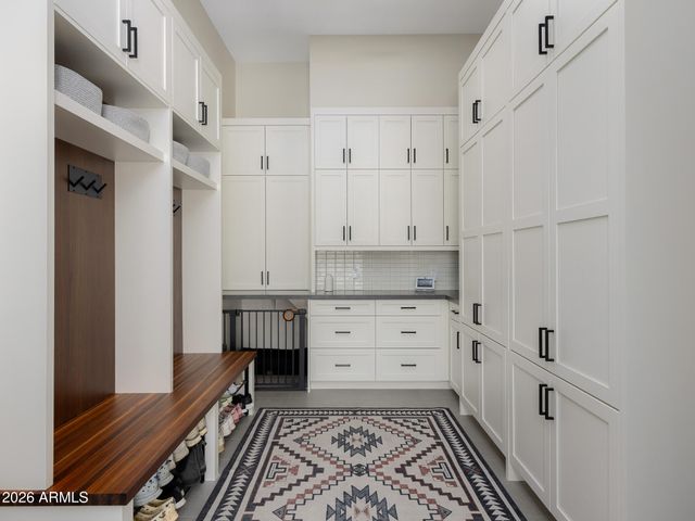 7540 N LAKESIDE Lane, Paradise Valley, AZ 85253