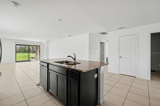 6882 REDBAY DRIVE, Brooksville, FL 34602