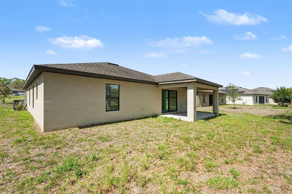 Image 14 of property listing at 6882 REDBAY DRIVE, Brooksville, FL 34602