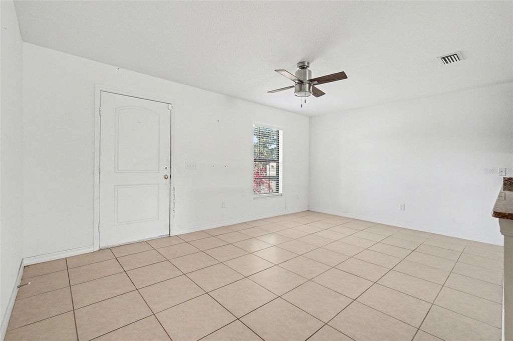 Image 3 of property listing at 6882 REDBAY DRIVE, Brooksville, FL 34602