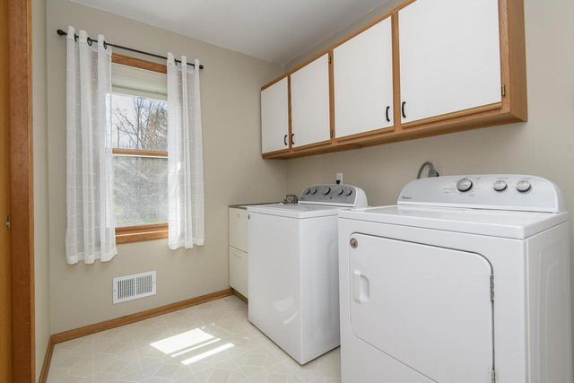 N108W15563 Bel Aire LANE, Germantown, WI 53022