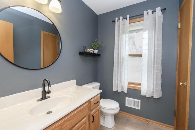 N108W15563 Bel Aire LANE, Germantown, WI 53022